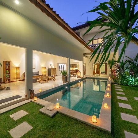 Amandaru Villa By Rpm Legian  Bagian luar foto