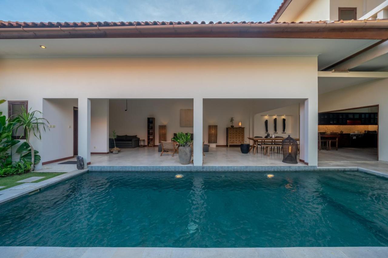 Amandaru Villa By Rpm Legian  Bagian luar foto